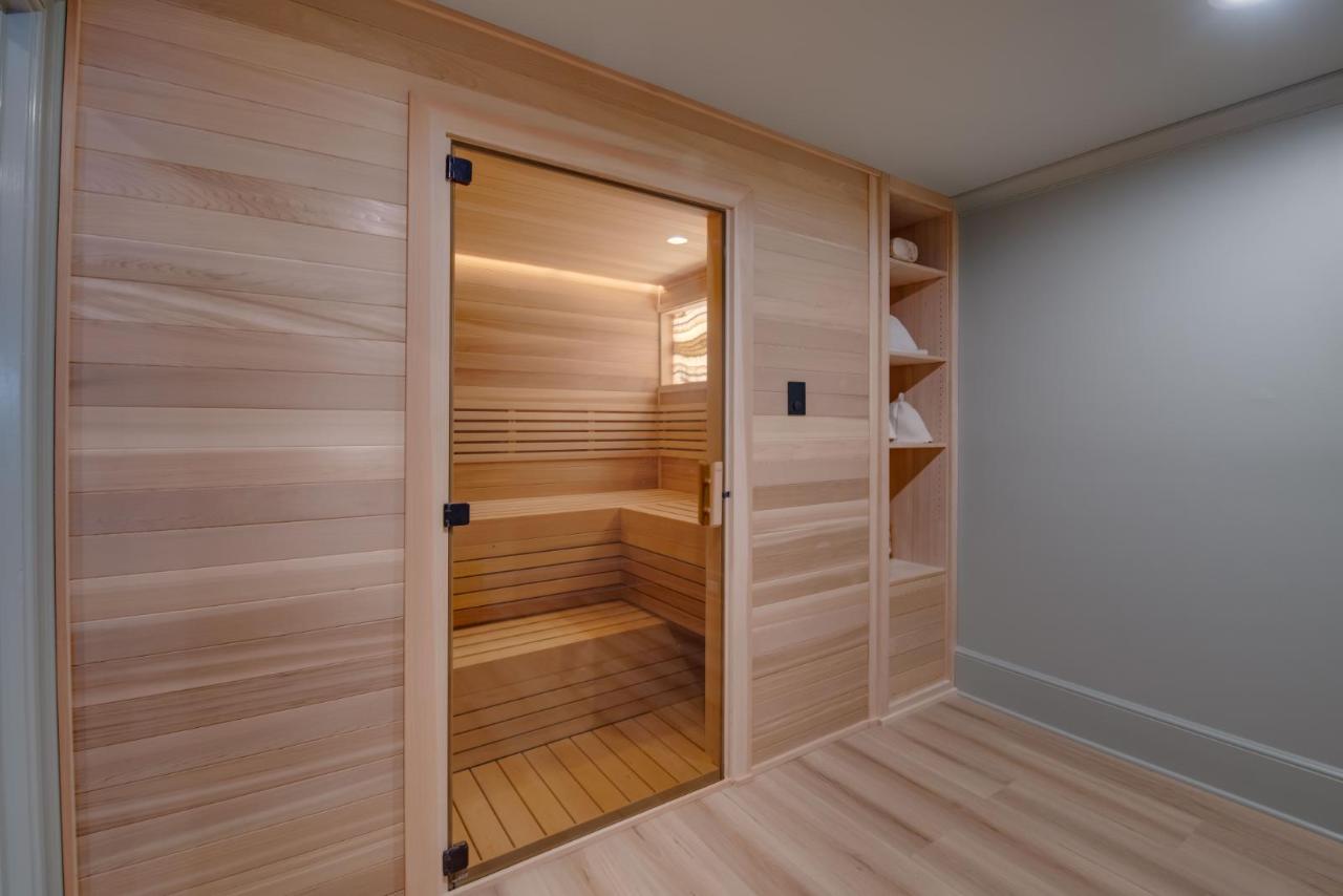 Custom Indoor Saunas